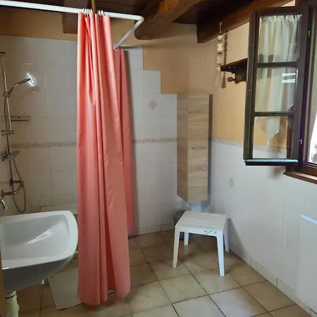 Maison 12 Personnes Pmr En Alsace à Jardin, Animaux Acceptés, Proche Colmar